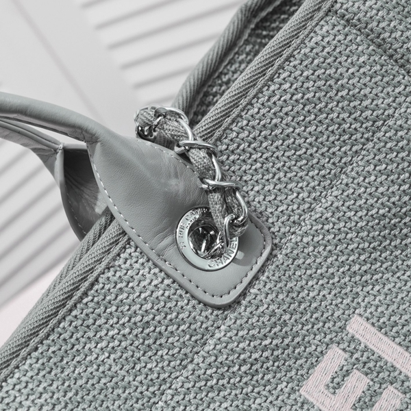 シャネルバッグ角部分ディテール